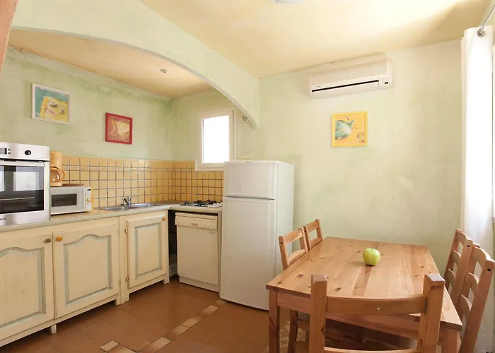 Domaine De Caranella