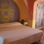 Domaine De Caranella מלון 3*