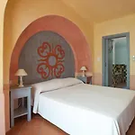Domaine De Caranella 3* פורטו-וישיו