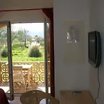 Domaine De Caranella מלון