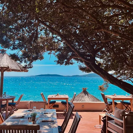 Domaine De Caranella بورتو فيكشْيو