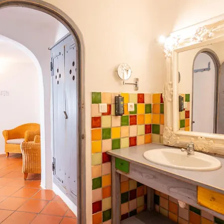 Hotell Domaine De Caranella