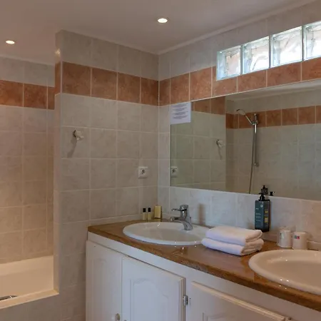 Domaine De Caranella Hotel 3*