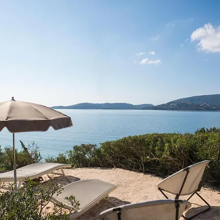 Hotell Domaine De Caranella 3*