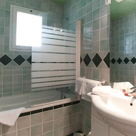 Hotell Domaine De Caranella