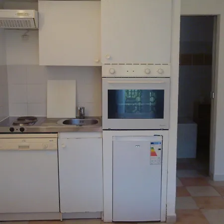 Domaine De Caranella 3*