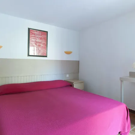 Domaine De Caranella Hotell 3*