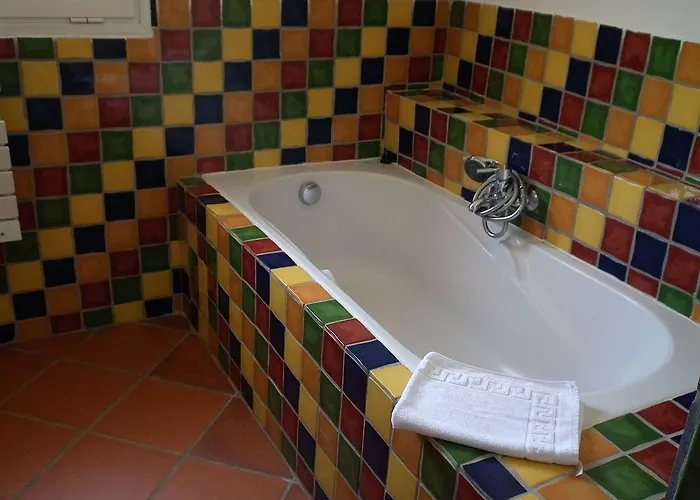 Domaine De Caranella Otel