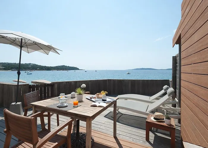 Otel Domaine De Caranella 3*