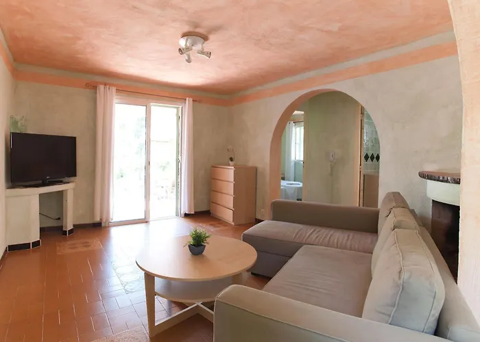 Domaine De Caranella Otel