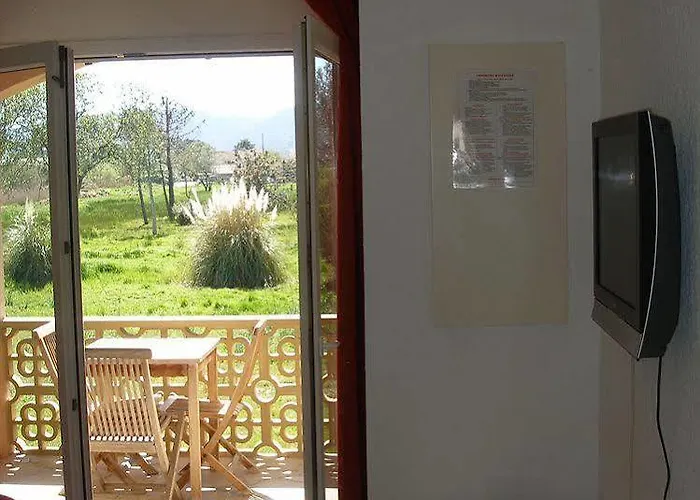 Domaine De Caranella Otel